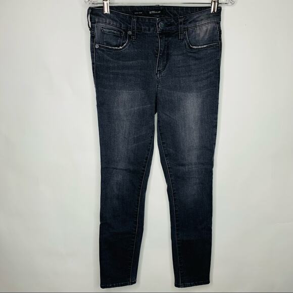 STS Blue Grey Emma Crop Jeans Distressed Sz 27 - Picture 6 of 7